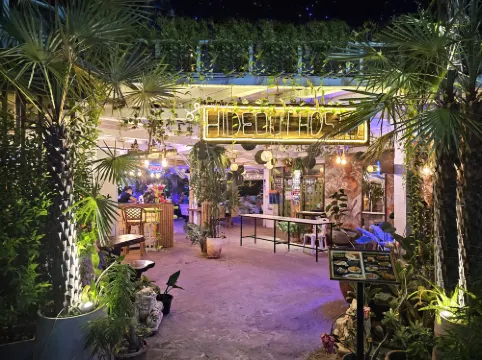 Hideout Hostel