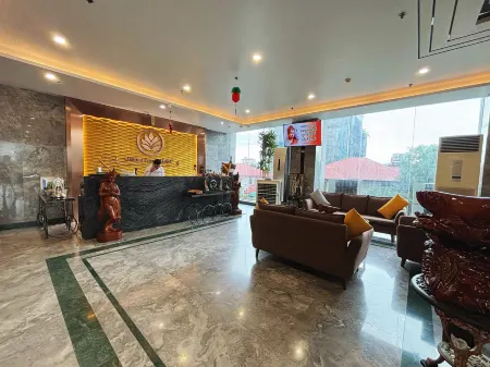 Golden Arrow Hotel Отели в г. Botataung
