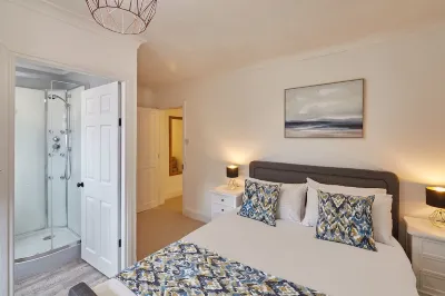 Host & Stay | The Alby Hotels near Whalebone Arch