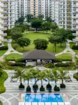 GemstoneBR in SMDC Field Residences - Kolam Renang