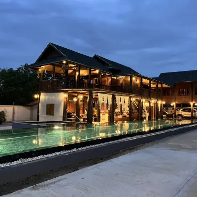 Elephant House and Pool Villas Отели рядом с достопримечательностью «Водопад Сирипхум»
