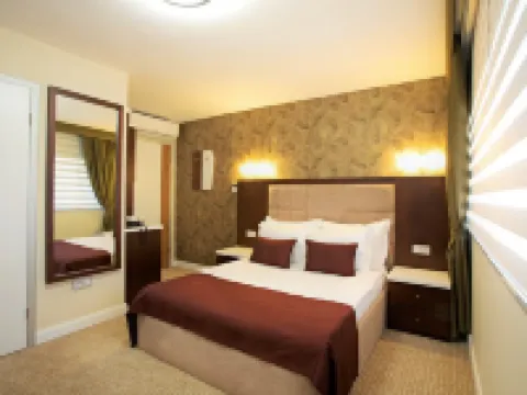 END GLORY HOTEL โรงแรมในคอร์ลู