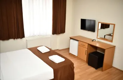 Royal Mut Otel Отели в г. 