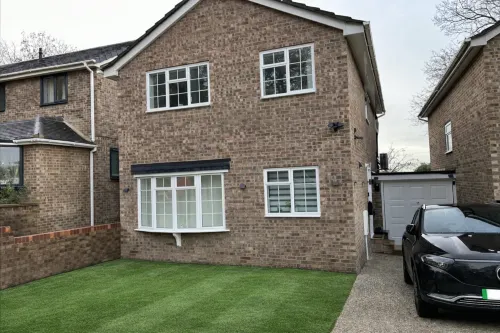 3-Bed House 5 Min to Legoland & Windsor Castle