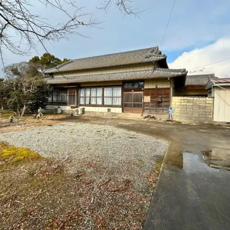Entire 6BR House｜10 Guests｜Free Parking｜FamilyStay