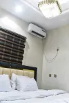 Premier Studio - parkir