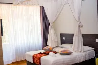 The Candela Hotel - 3-Star