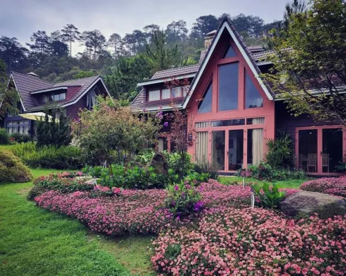 Lat Valley Retreat Village 鄰近Cu Lan村的酒店