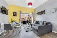 Host & Stay | Campbell Square Roof Terrace Apartment