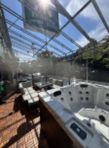 Theatre Hotel by Lodgo