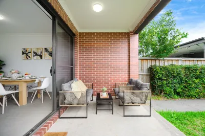 Lovely 4BR Austral Retreat Close to Station For 10 Guests Hotels in der Nähe von Gledswood