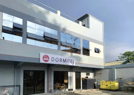 RM Dormitel by RedDoorz Отели рядом с Аэропорт Банкаси