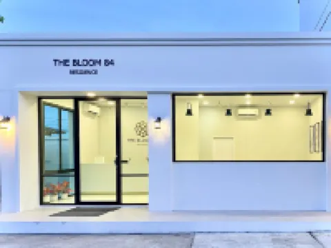 The Bloom 84 Residence Hotels in Sam Phran