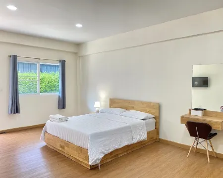 The Bloom 84 Residence Hotels in Sam Phran