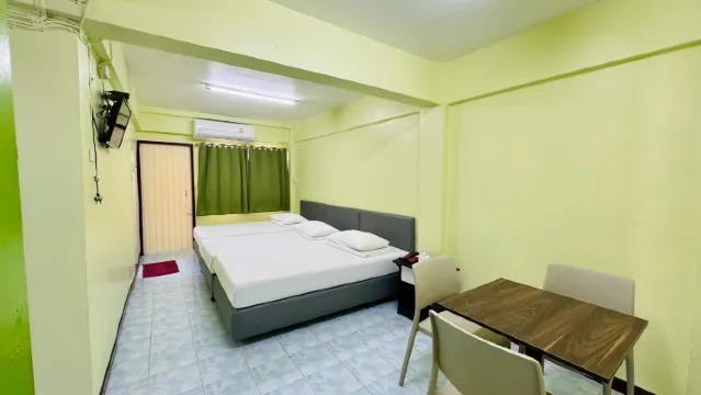 ห้องนอน 3 เตียง