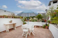 Corte Fiorita - City Center historical stay