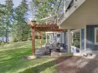 Victoria Island , Sooke Modern Beach Front House With Private Beach,Ocean ,Mountain & City Views Hotels in Sooke