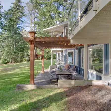 Victoria Island , Sooke Modern Beach Front House With Private Beach,Ocean ,Mountain & City Views