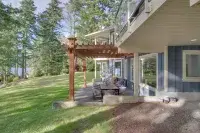 Victoria Island , Sooke Modern Beach Front House With Private Beach,Ocean ,Mountain & City Views
