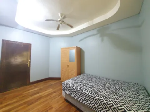 Exclusive 2BR Apartment with Pool and Direct Beach Access Hotels in 