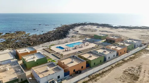 Roushan Resort