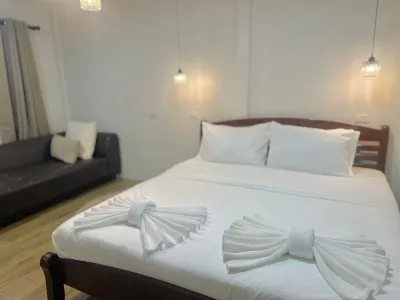 Rungarun Residence Hotele w: Don Tako
