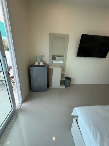 Three Monkeys Chaweng Beach