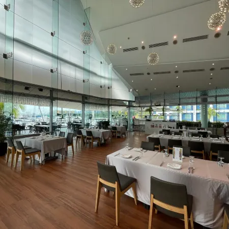 Republic of Singapore Yacht Club Отели рядом с достопримечательностью «Станция MRT Clementi»