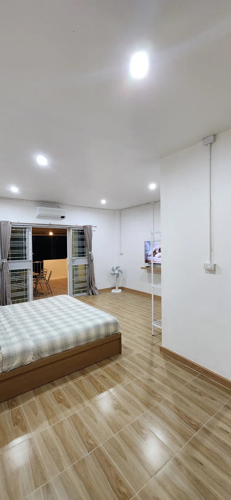 ห้องนอน 2 ห้องใหญ่