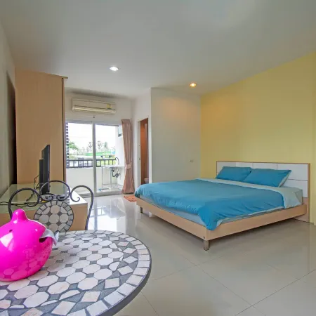 Sansuk Apartment