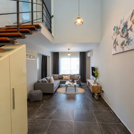 Sunshine Apartment by HolidayKeys