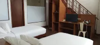 Townhouse Oak Hotel Pondokan Tjiburial - piscina