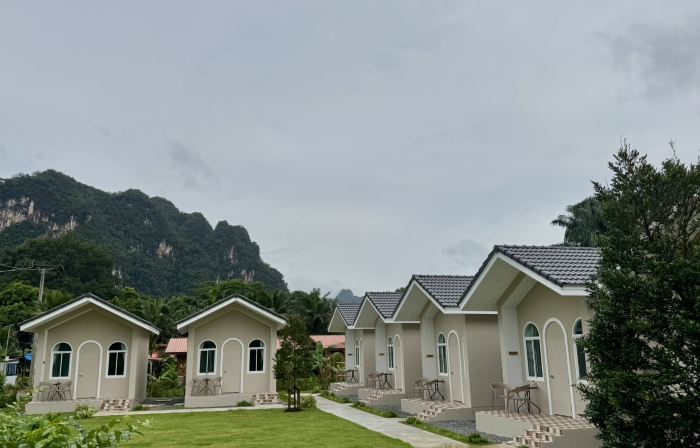 Hills & Hush Khao Sok Eco Resort