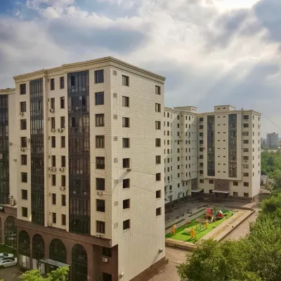 Meken Hotel Almaty 阿拉套附近的飯店