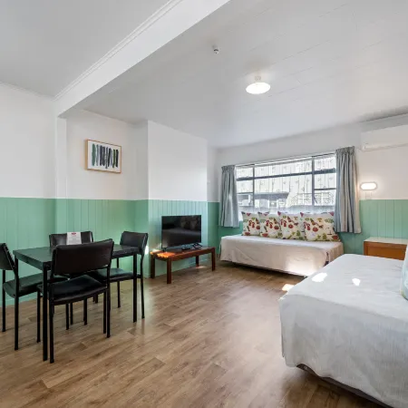 Bings Motel