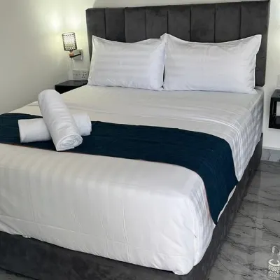 Rest N Go Buntong Hotels near AEON Ipoh Falim