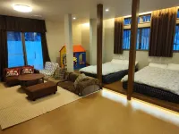[Kagaya Ryokan (Minami Uonuma)] [WB * 2 + SB * 1] [1 set limited] [right next to the ski resort]