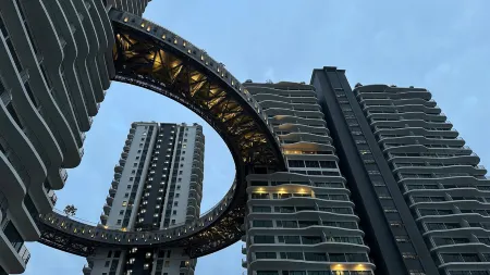 Datum Jelatek Superb Suite KL By LH Отели рядом с достопримечательностью «myBatik - Canting and Coloring»