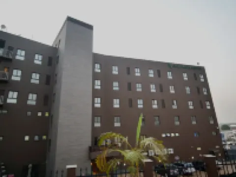 Oak Plaza Suites Hotels in Kumasi