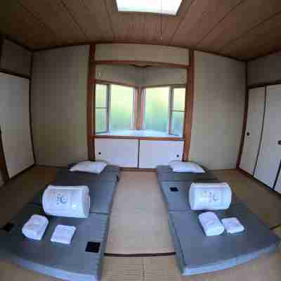 IST Villa 02 Hidden Orchard Sleeps 6 Rooms