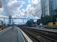 Burwood 1Br apt nearTrain/Shopping street parking Hotels in Burwood