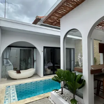 Maithala Villa & Living