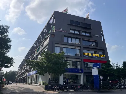 阿克梅天空酒店 - 3星級