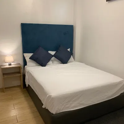 Room 105 Studio type fully furnished unit hensonvlle โรงแรมใกล้มาร์คี มอลล์