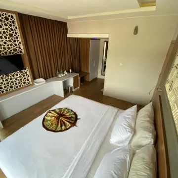 Grand Bunda Hotel Syariah Bukittinggi Powered By Archipelago Hotels near Jam Gadang Clock Tower