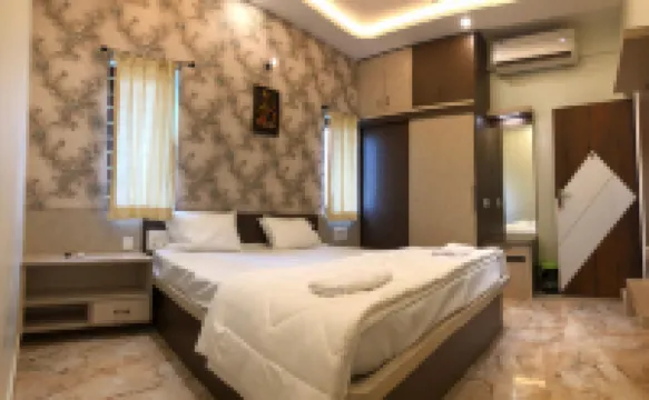 Cascade Villa Spacious 5BHK Luxury  Villa