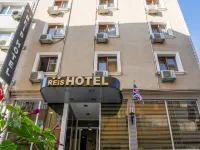 Grand Reis Hotel Hotels near Topkapi