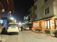 Hotel Pontika Hotele w: Paonta Sahib