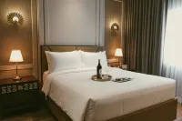 RADIANT HOTEL AND EVENTS - Airport Shuttle