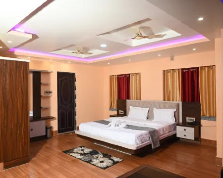 Hotel Tulusi Inn バーバムのホテル